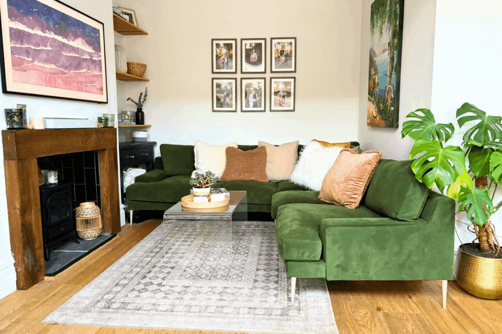 Open Plan Living - living room family snug